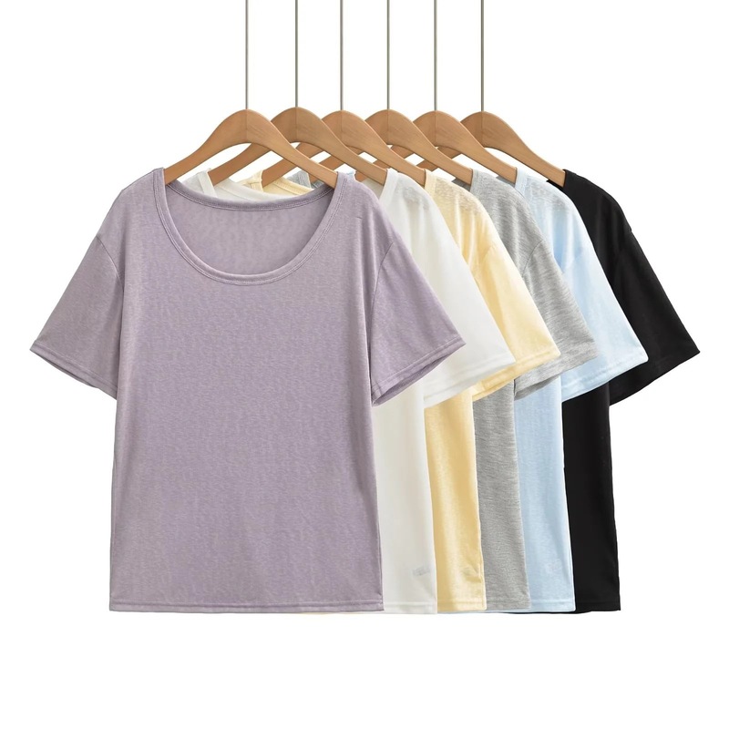 Yoga Fitness Club - Ein locker sitzendes, figurformendes Yoga-Top. Damen-Sporttop