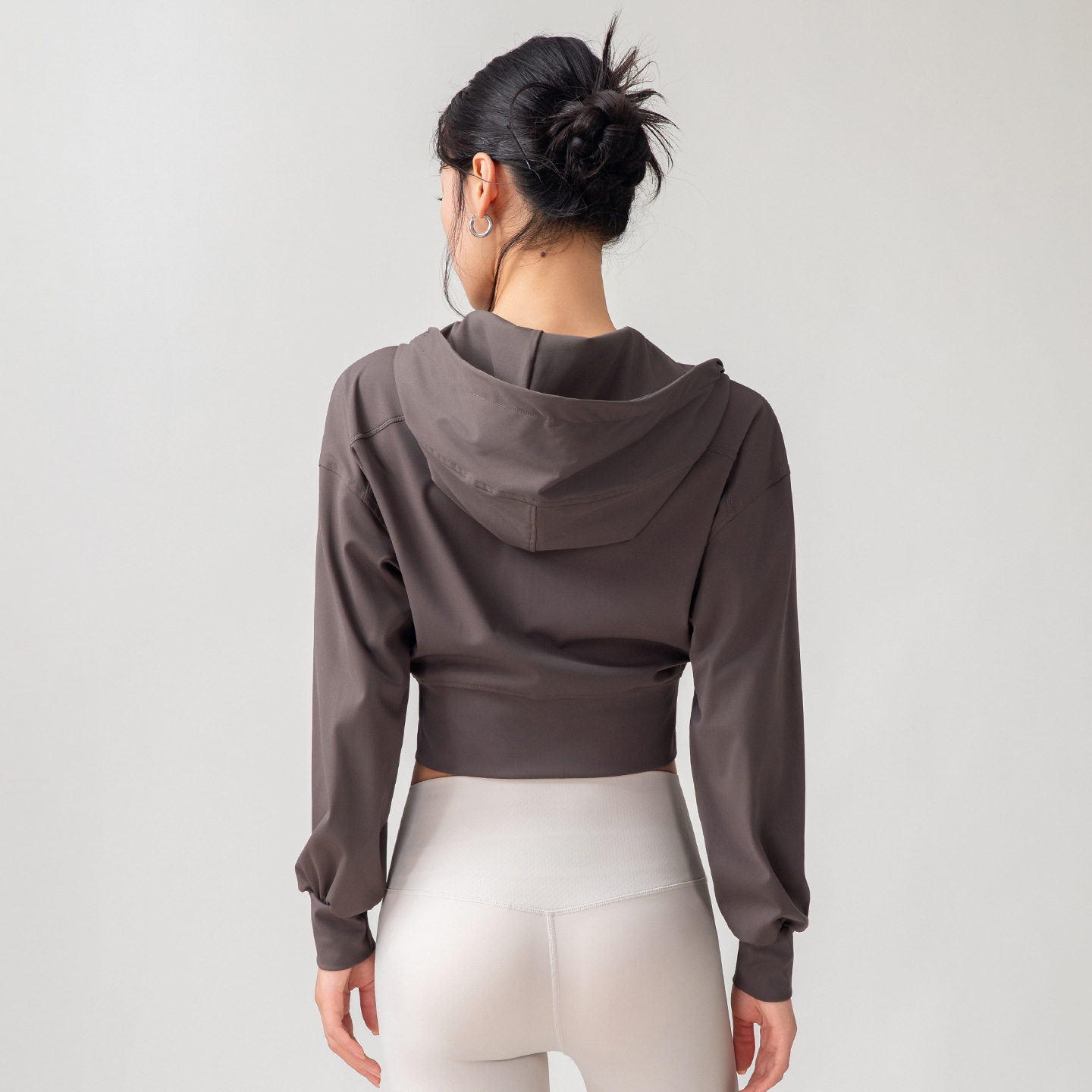 Damen Einfarbiges Casual Stehk – Yoga & Fitness Classes By Niharika Zirakpur Reviews Bewertung und Preis