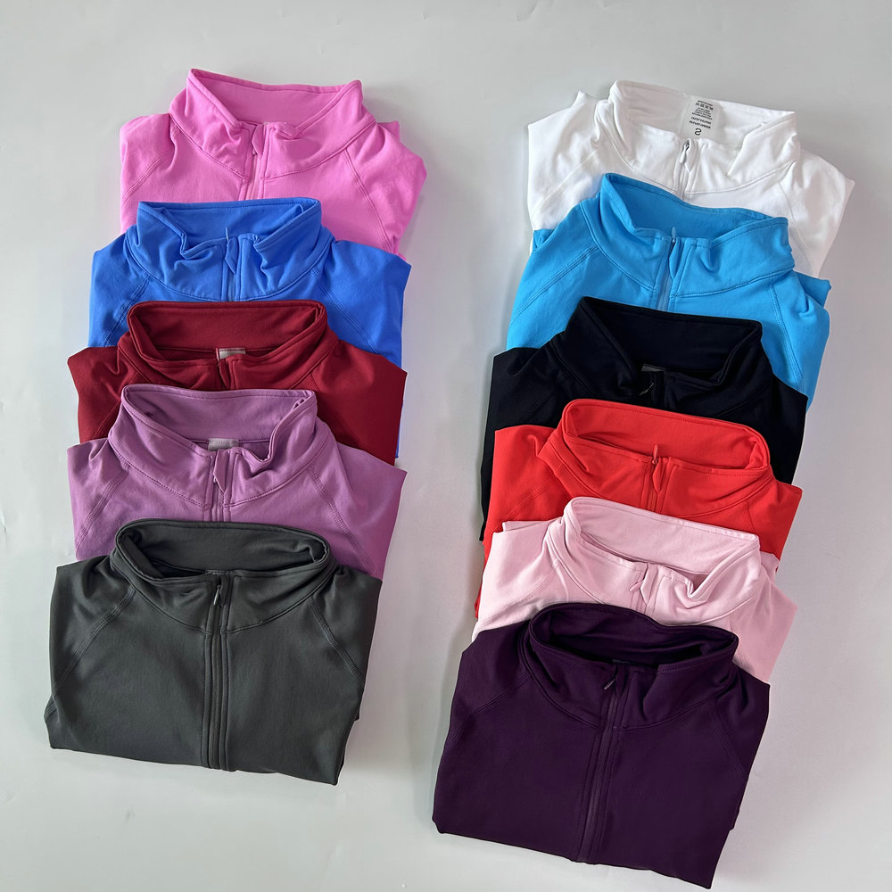 No Logo Yoga-Jacke mit halbem  – Yoga & Fitness Classes By Niharika Zirakpur Reviews Bewertung und Preis